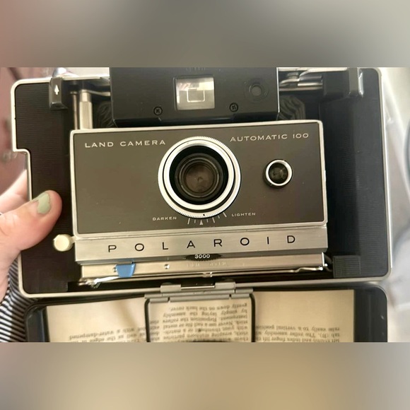 Vintage Polaroid Automatic 100 Land Camera